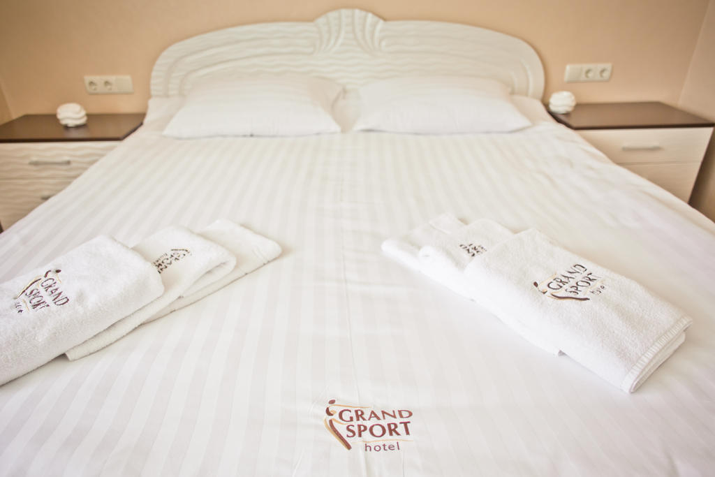 Grand Sport Hotel Brovary Quarto foto