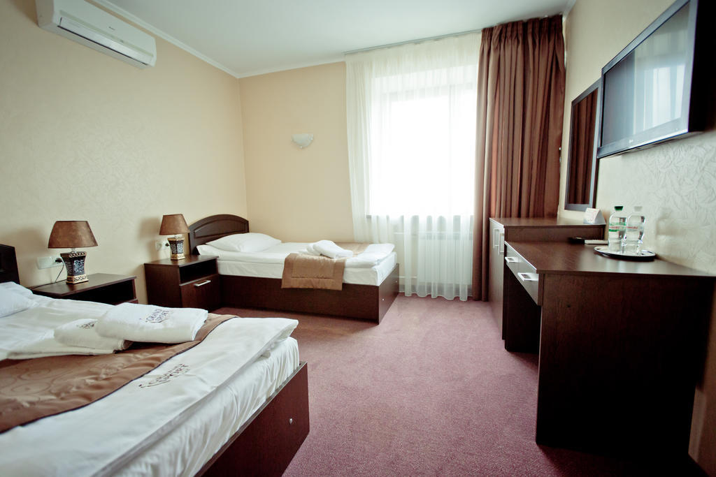 Grand Sport Hotel Brovary Quarto foto